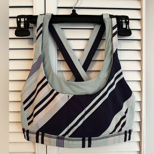 Women's Lululemon Blue Striped Rub Your Stuff Bra Size 6